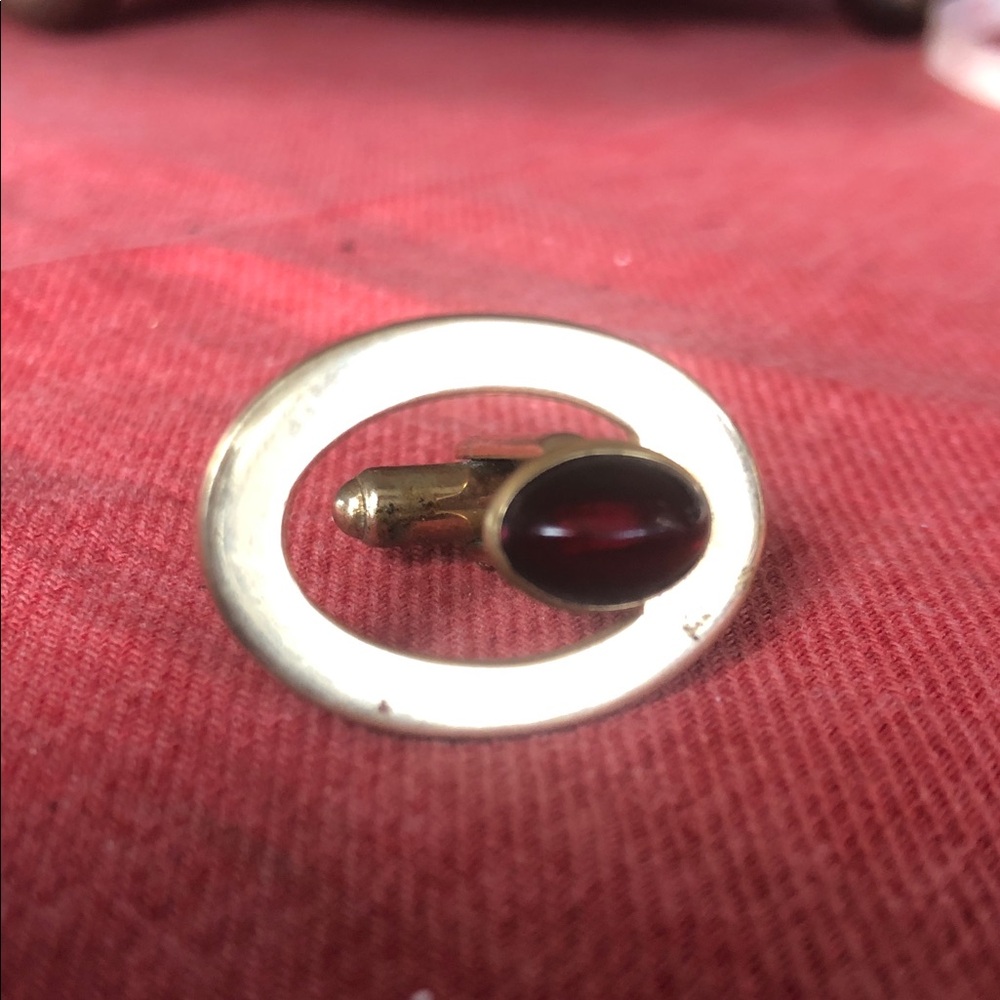 Vtg Speidel ruby cabochon cuff link